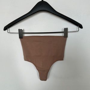 Skims core control thong